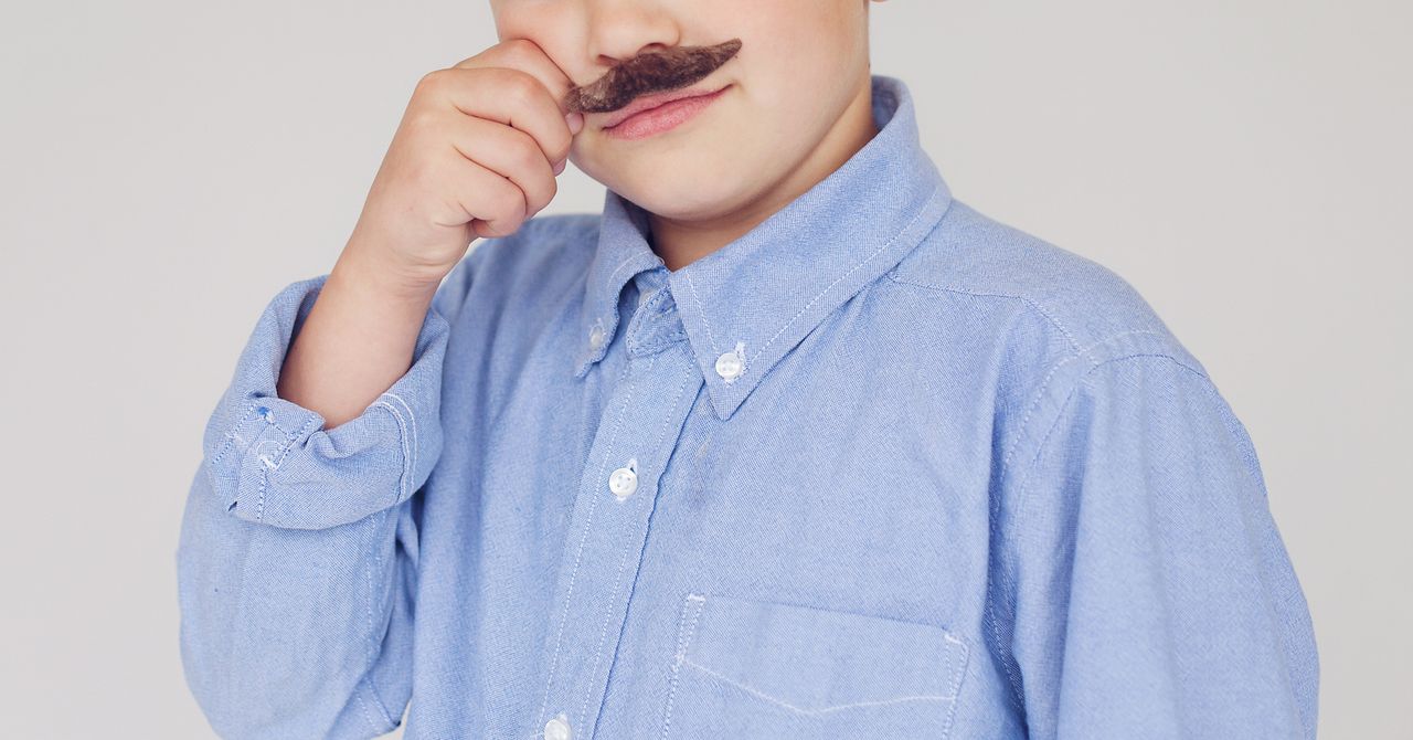 Uma criança com bigode falso enganou uma ferramenta online de verificação de idade
