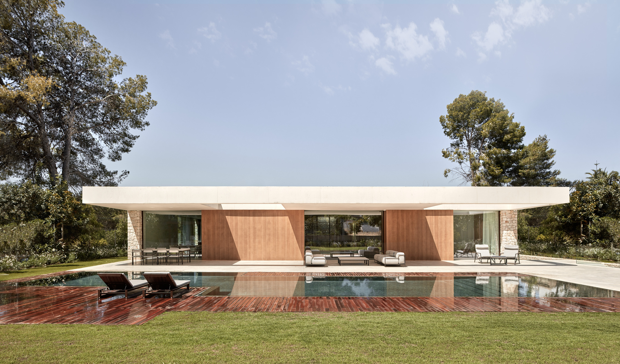 Casa em La Cañada / Ramón Esteve Estudio