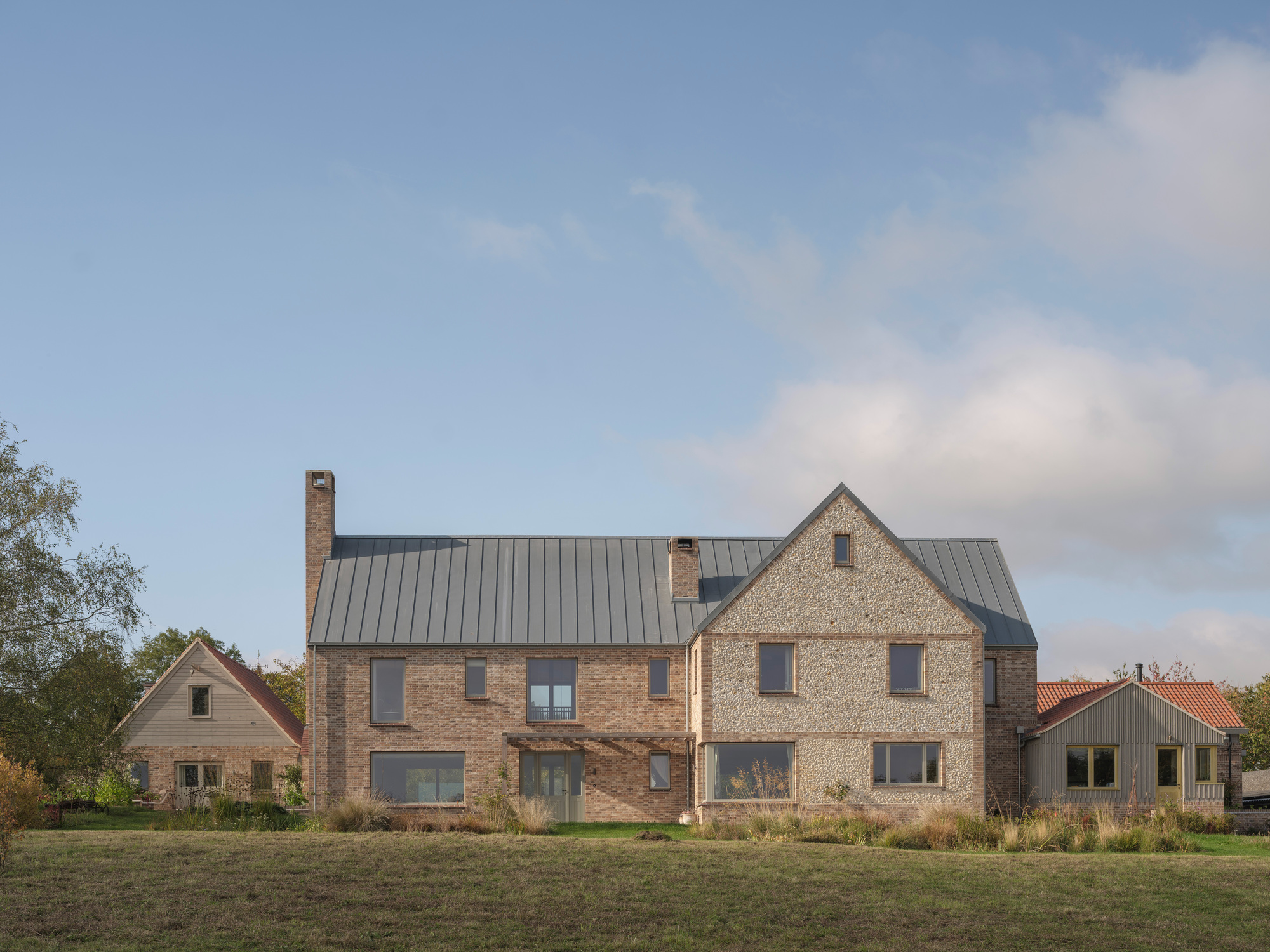 Fazenda Contemporânea / Ashworth Parkes Architects