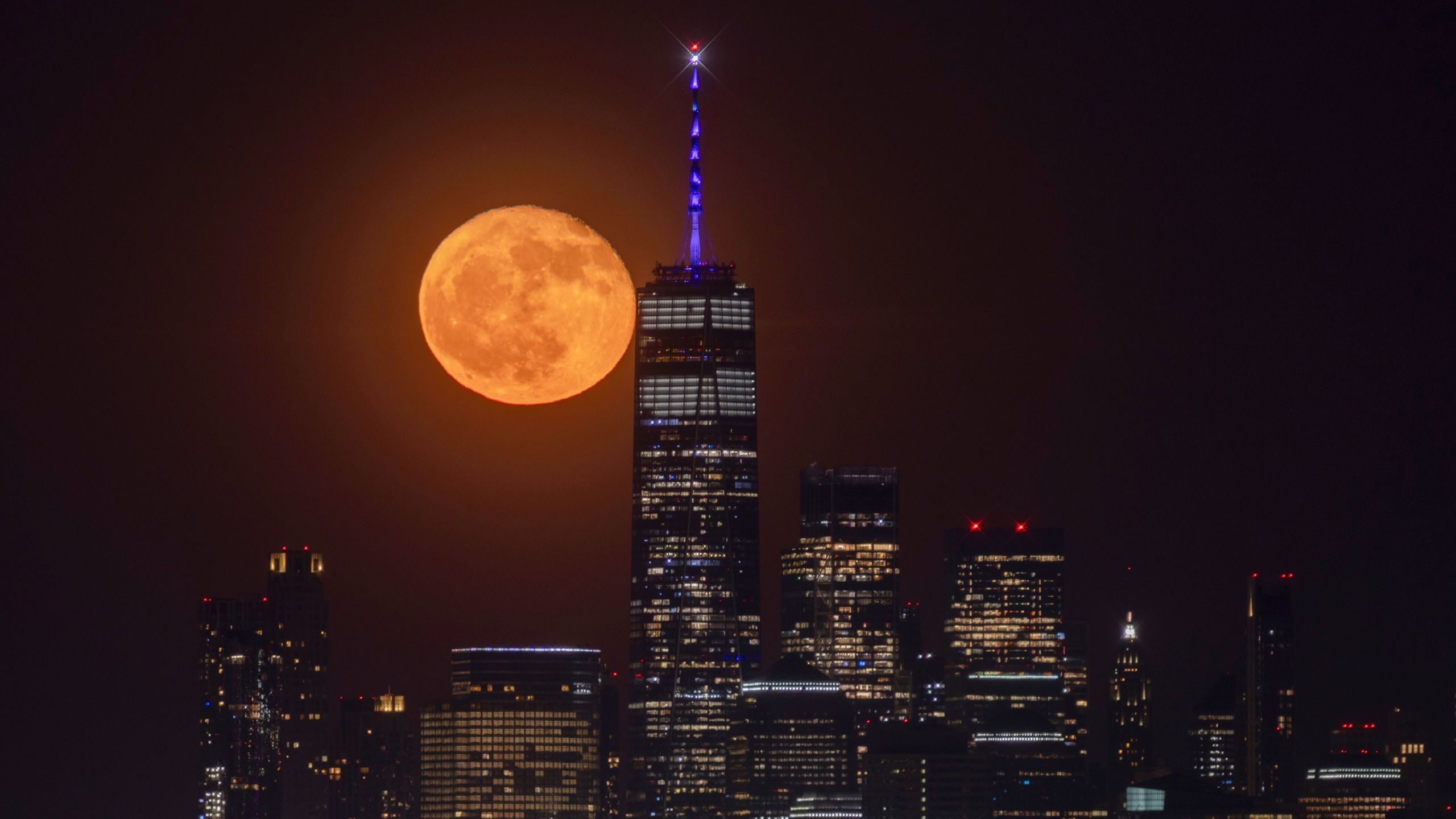 A ‘Lua Flor’ cheia de maio surge em 1º de maio – Aqui está o que esperar da ‘microlua’