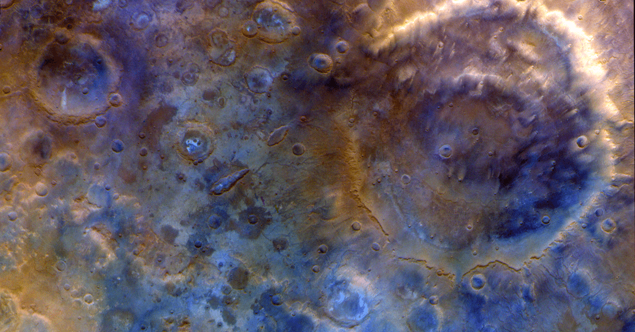 Uma sonda tirou fotos incríveis de Marte a caminho de um asteróide distante