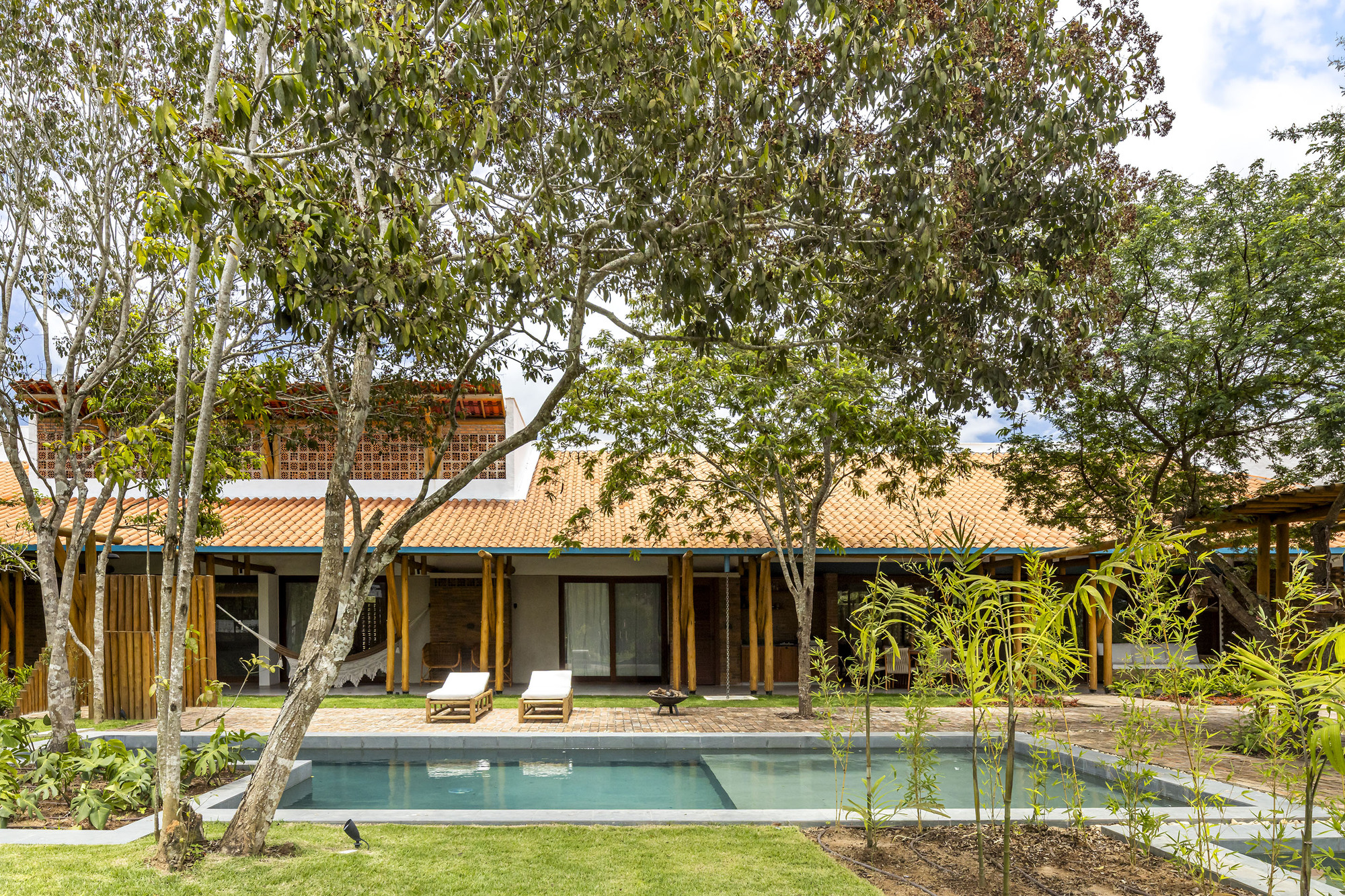 Casa Chamego / Pablo Patriota Arquitetos Associados