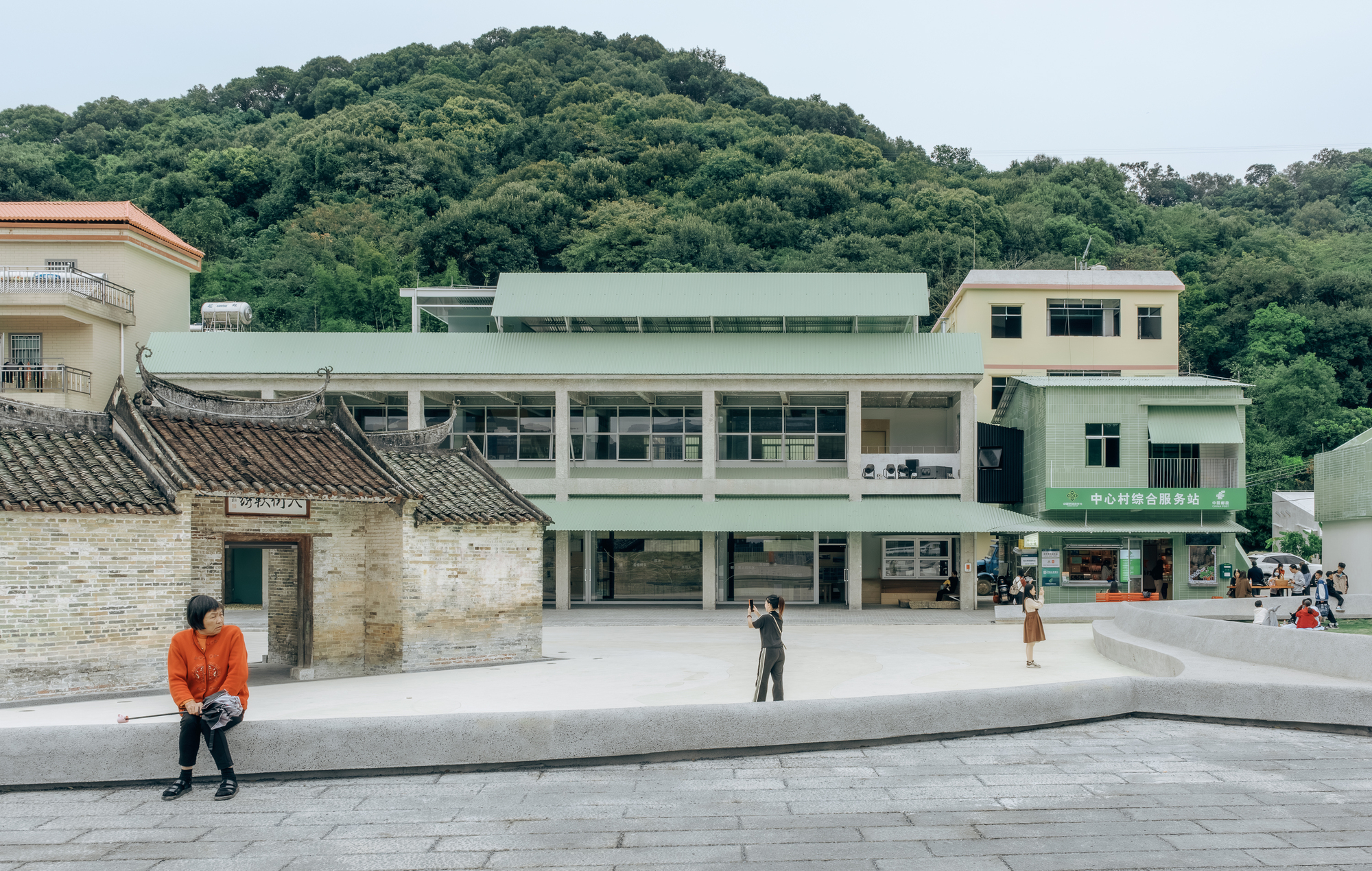 Renovação da Antiga Praça Banyan / Atelier XÜK