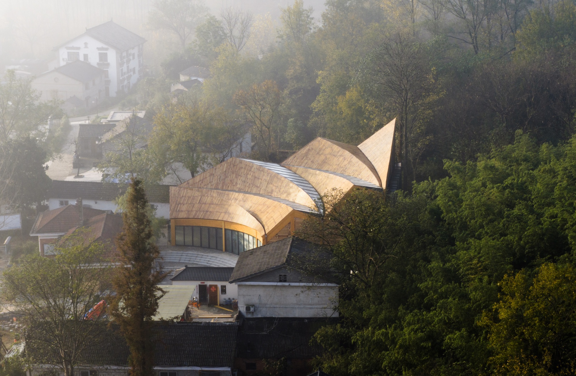 Casa do Carpinteiro / Primary Architects