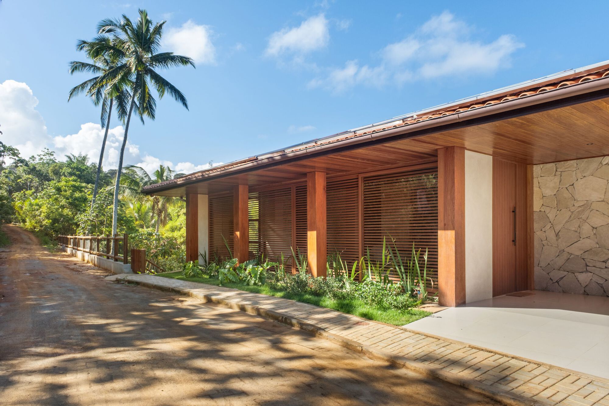 Terramar House / Estúdio Pedro Haruf