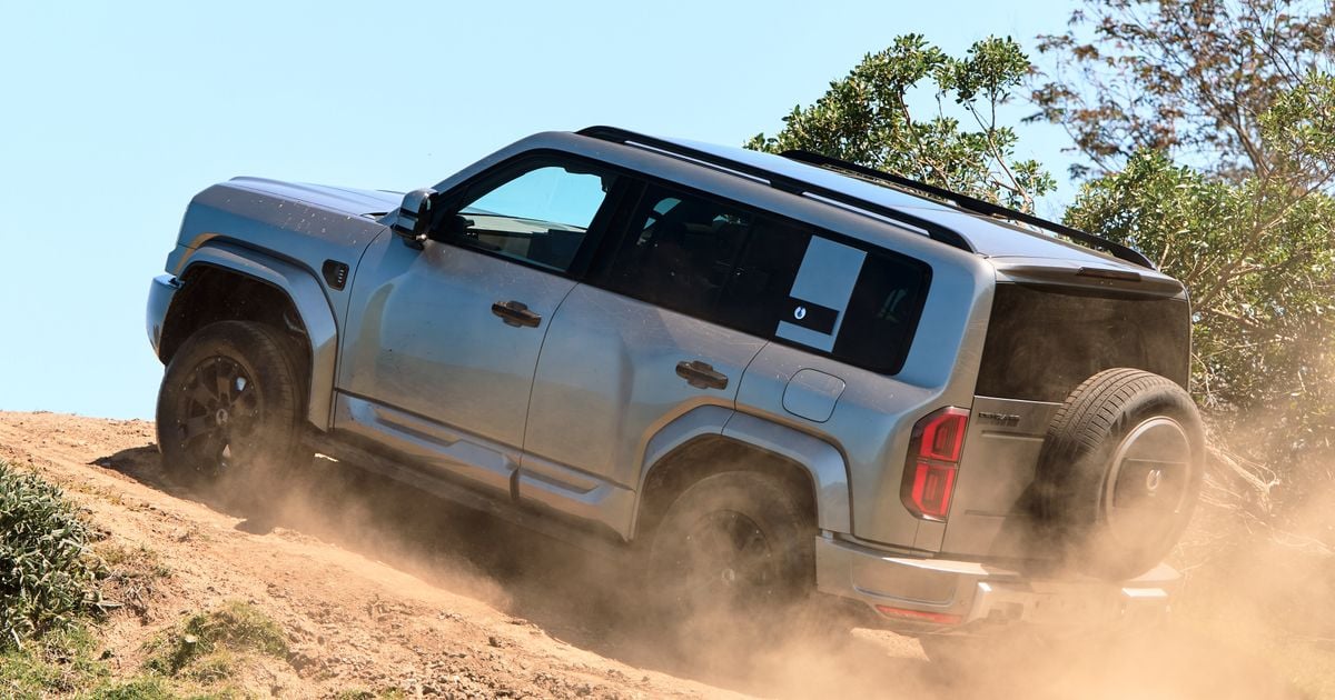 As atualizações over-the-air do Denza trazem melhorias na capacidade de reboque e off-road