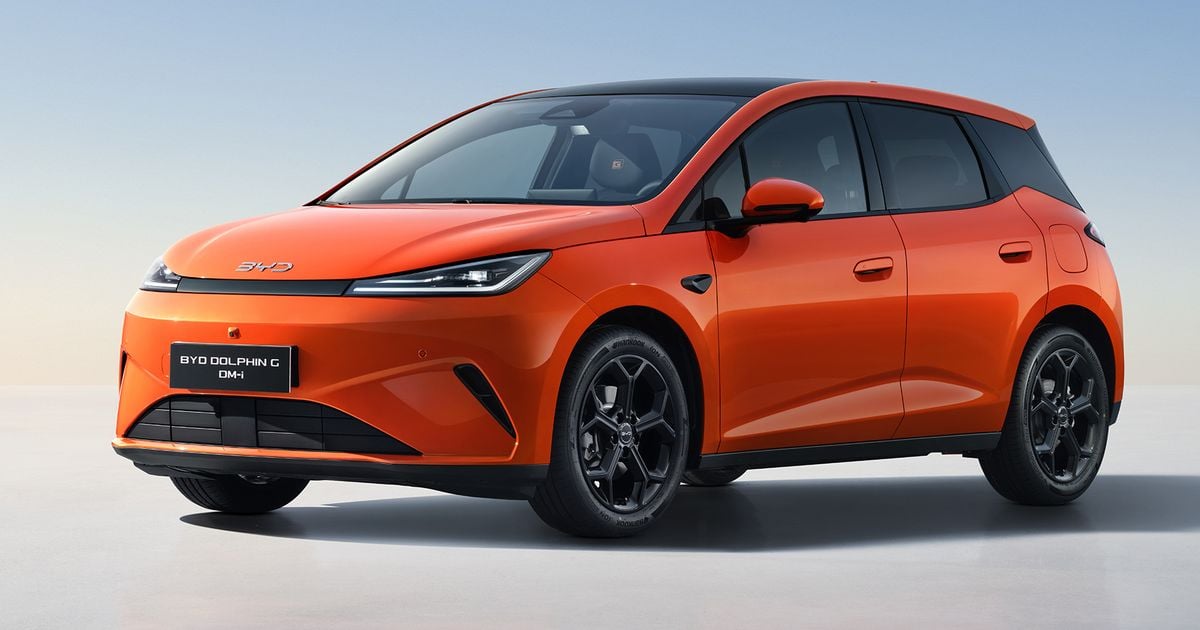 BYD Dolphin G: híbrido plug-in da classe VW Polo apresentado na Europa