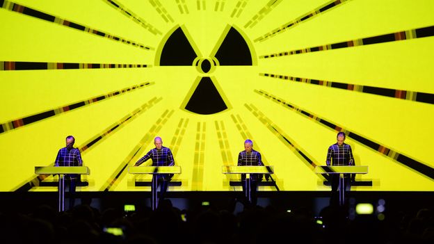Como a faixa radical do Kraftwerk, Radioactivity, de 1976, se tornou um hino antinuclear