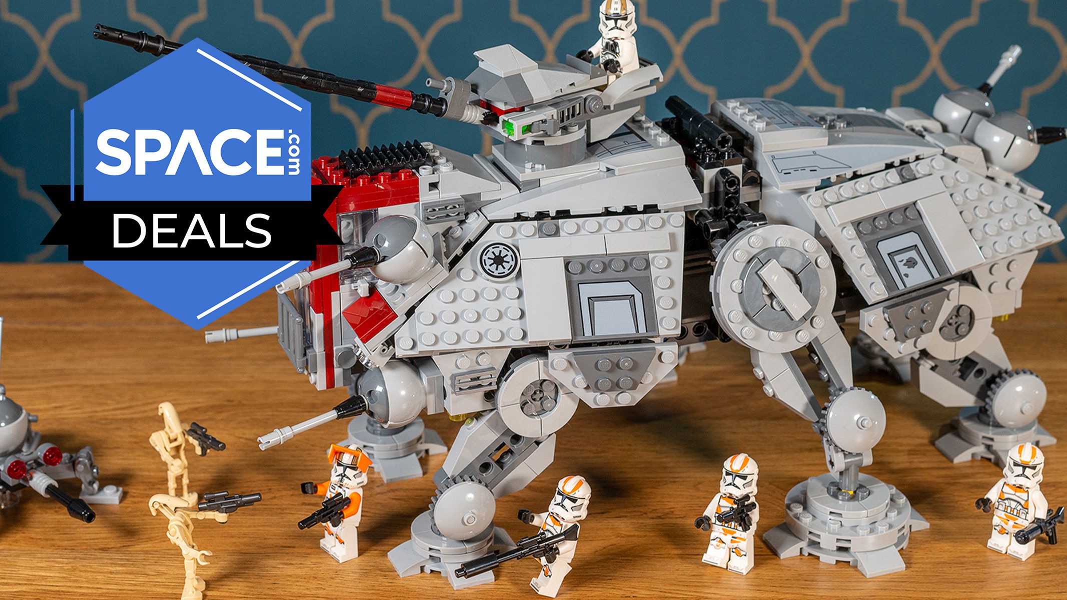 Esqueça os camelos robôs do Império, este Lego Star Wars AT-TE Walker está com desconto de US $ 28 agora