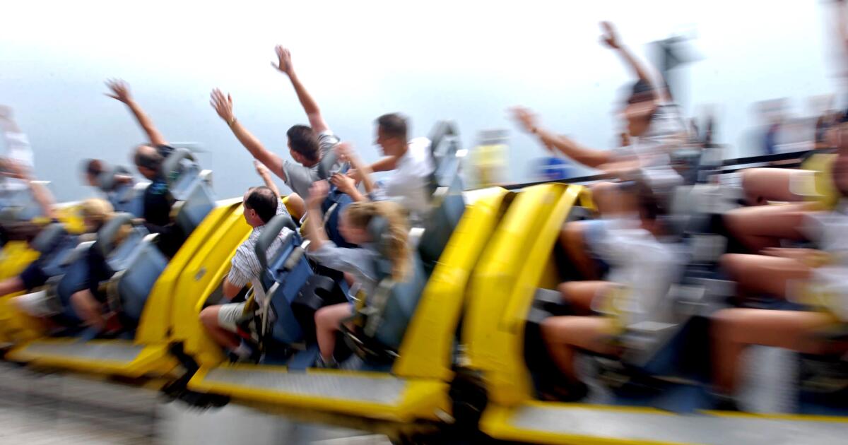 YouTuber banido do Six Flags por comer nuggets de frango