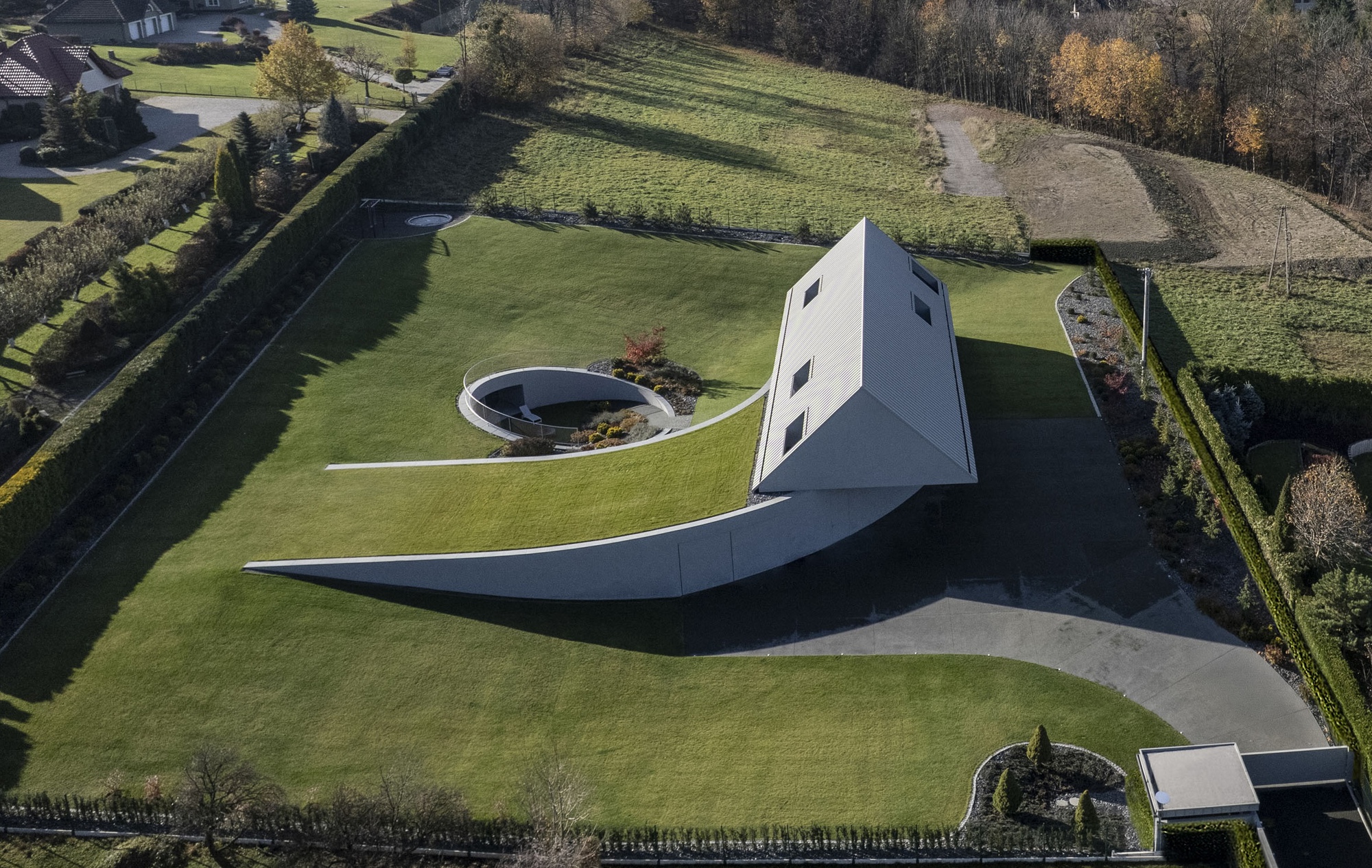 Yaw House / Robert Konieczny + Promessas KWK
