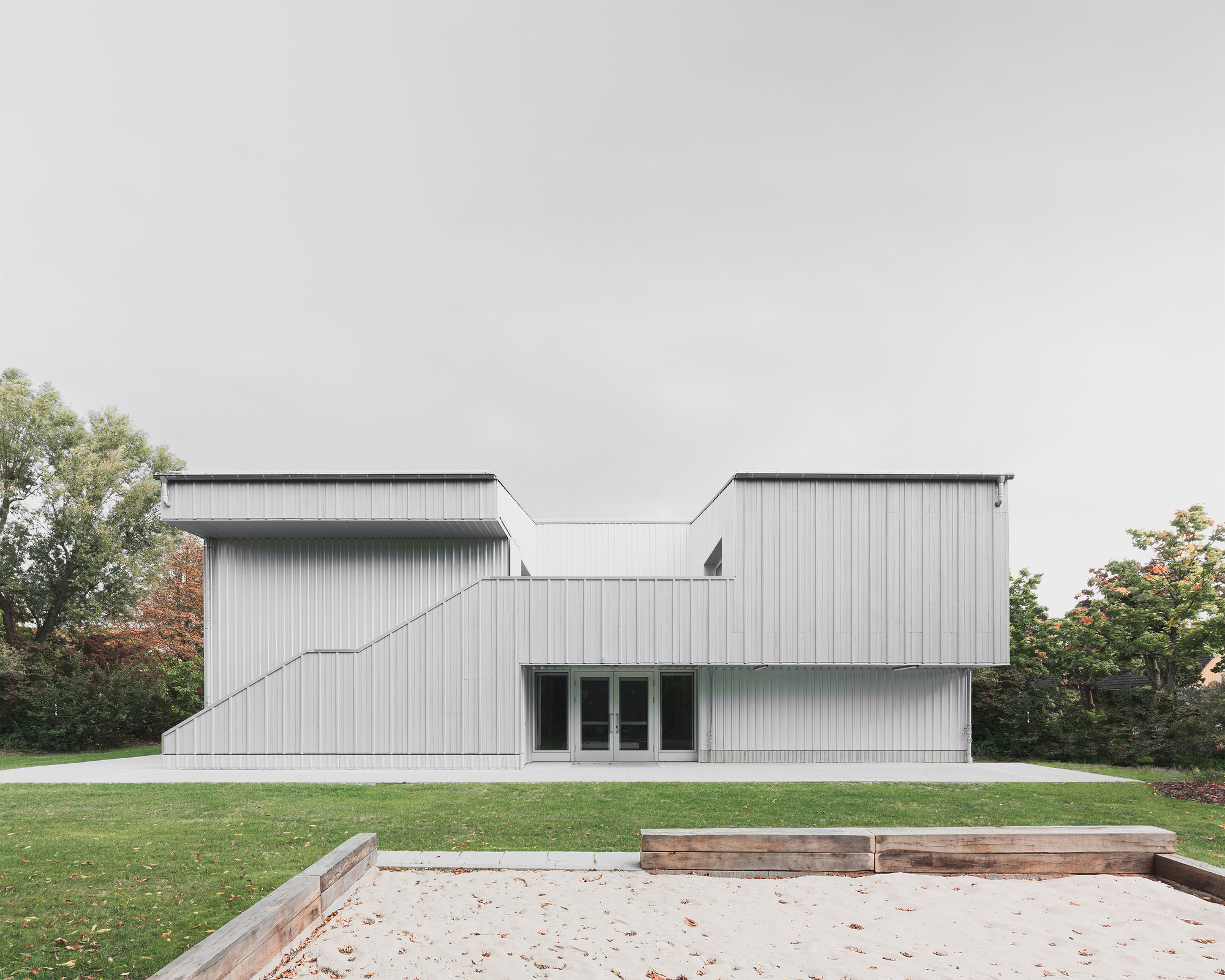 Clube Juvenil NW80 / AFF arquitetos