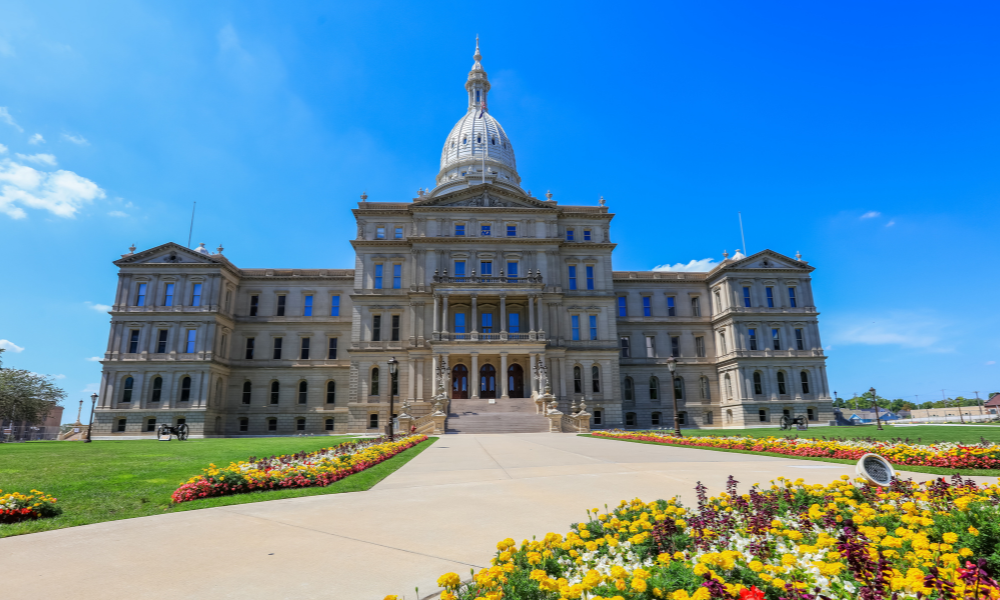 Grupo de seguros insta o Senado de Michigan a rejeitar projeto de lei de tarifas automotivas