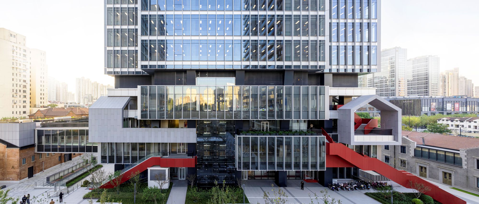 Centro de Investimento Jing’An / Nikken Sekkei