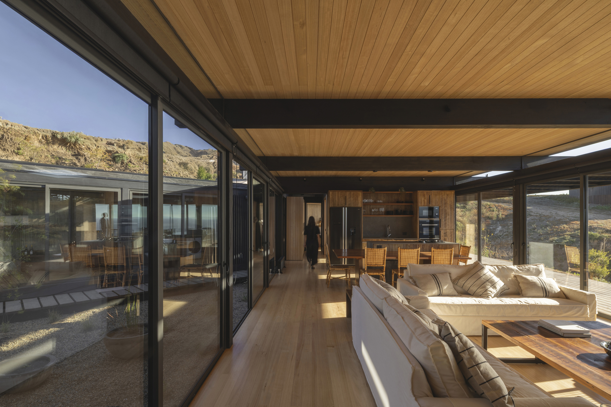 Casa María / Gonzalo Rufin Arquitectos + Manuel Rufin