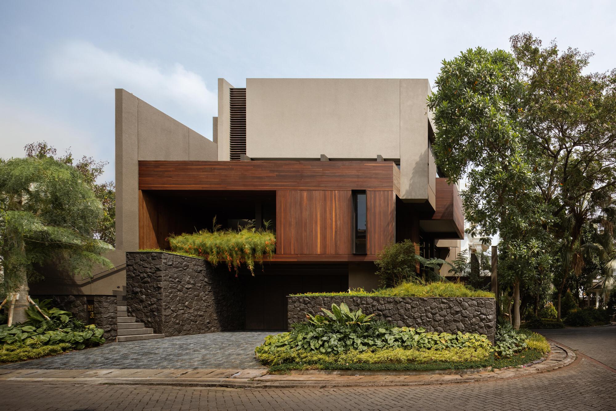 Casa Kenari / Oficina Ken