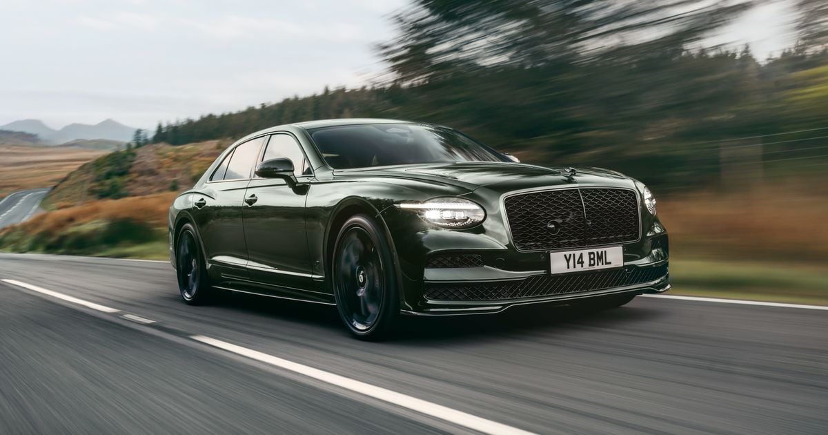 2027 Bentley Flying Spur: Sporty S retorna com facelift de sedã ultraluxuoso
