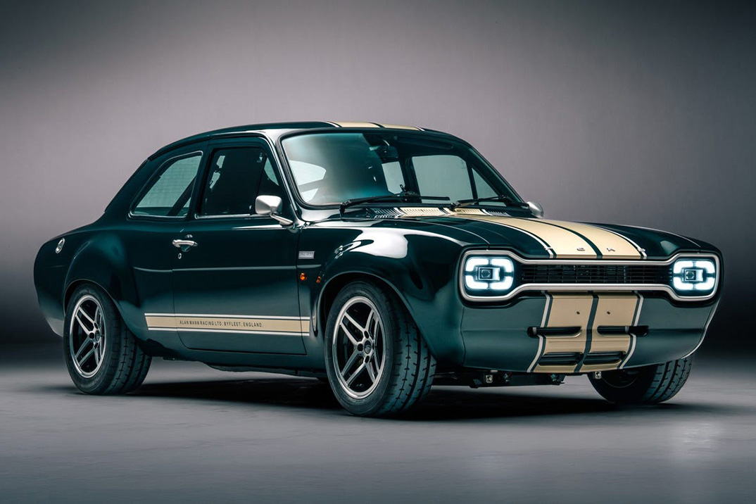 O Escort Mk1 RS da Ford retorna com um Redline de 10.000 RPM