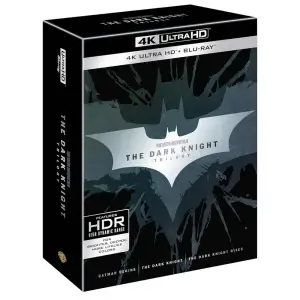 O conjunto em caixa Blu-Ray da trilogia Dark Knight tem 25% de desconto no primeiro dia