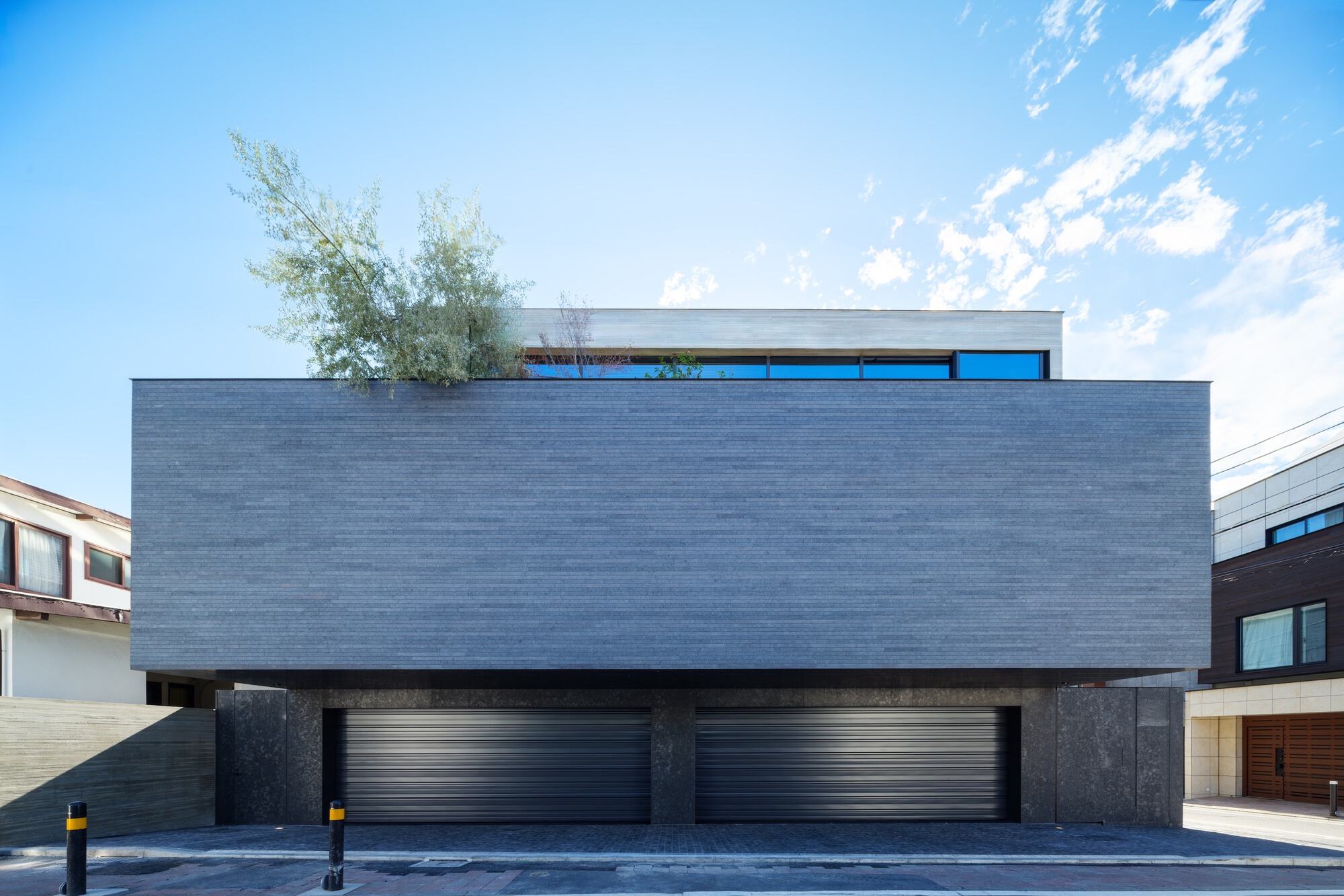 Casa da Eternidade / APOLLO Architects & Associates