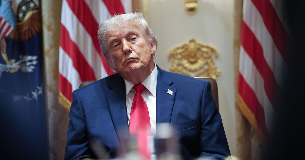 Foi assim que Trump finalmente assinou a ordem executiva da IA