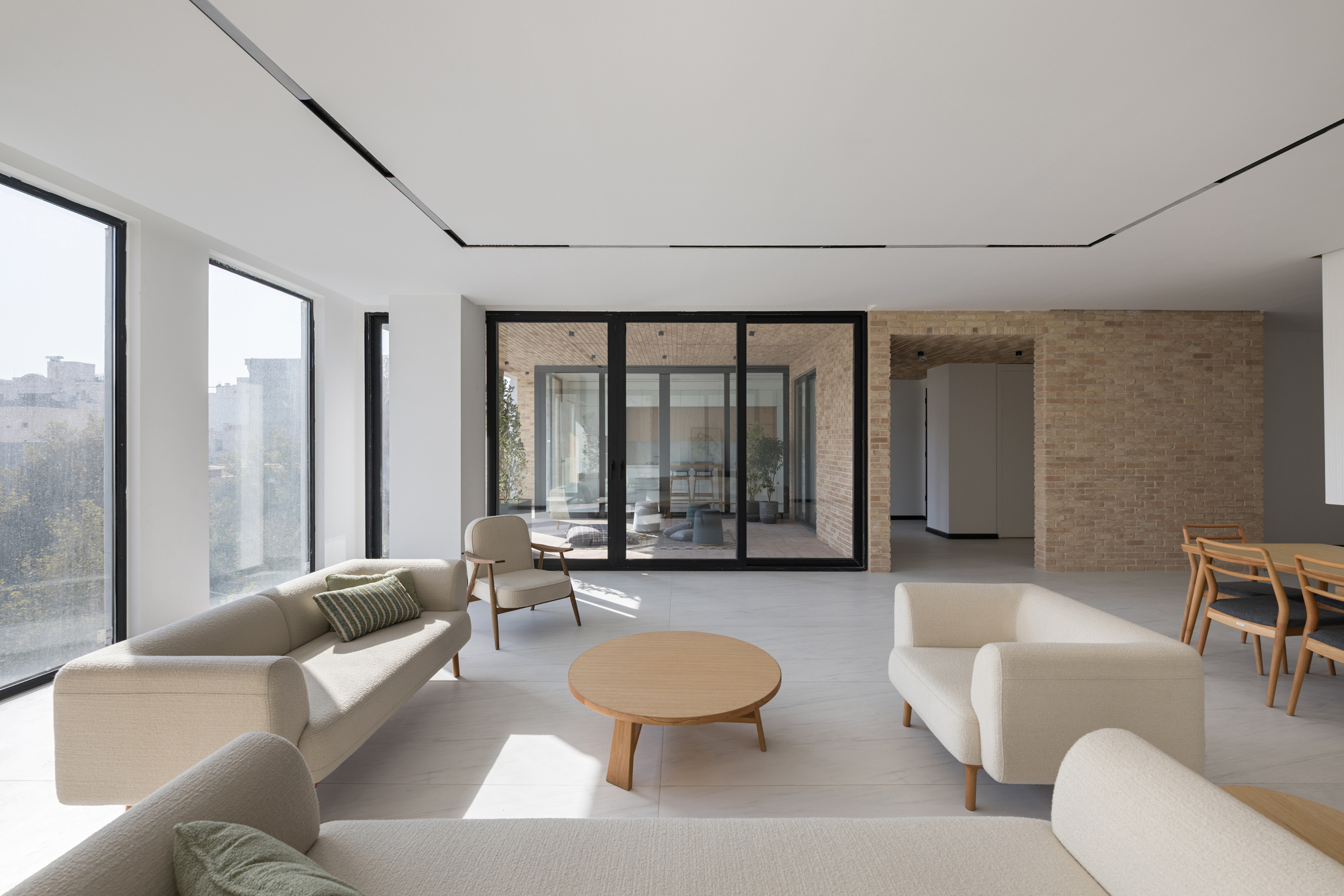 Edifício Residencial Bahār / DIM Architecture Studio