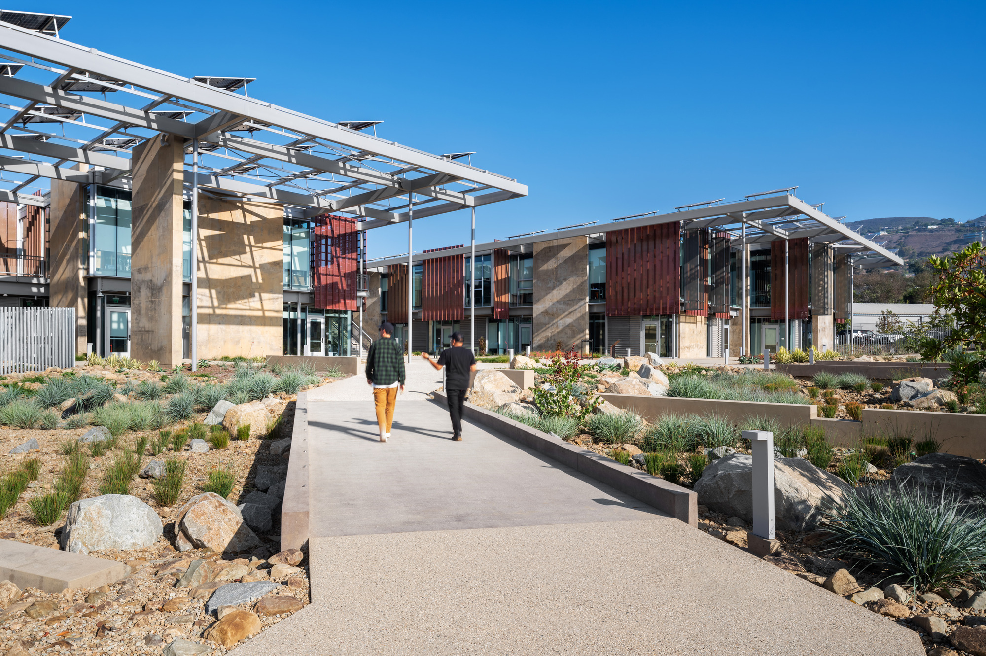 Escola Secundária de Malibu / KoningEizenberg Architecture