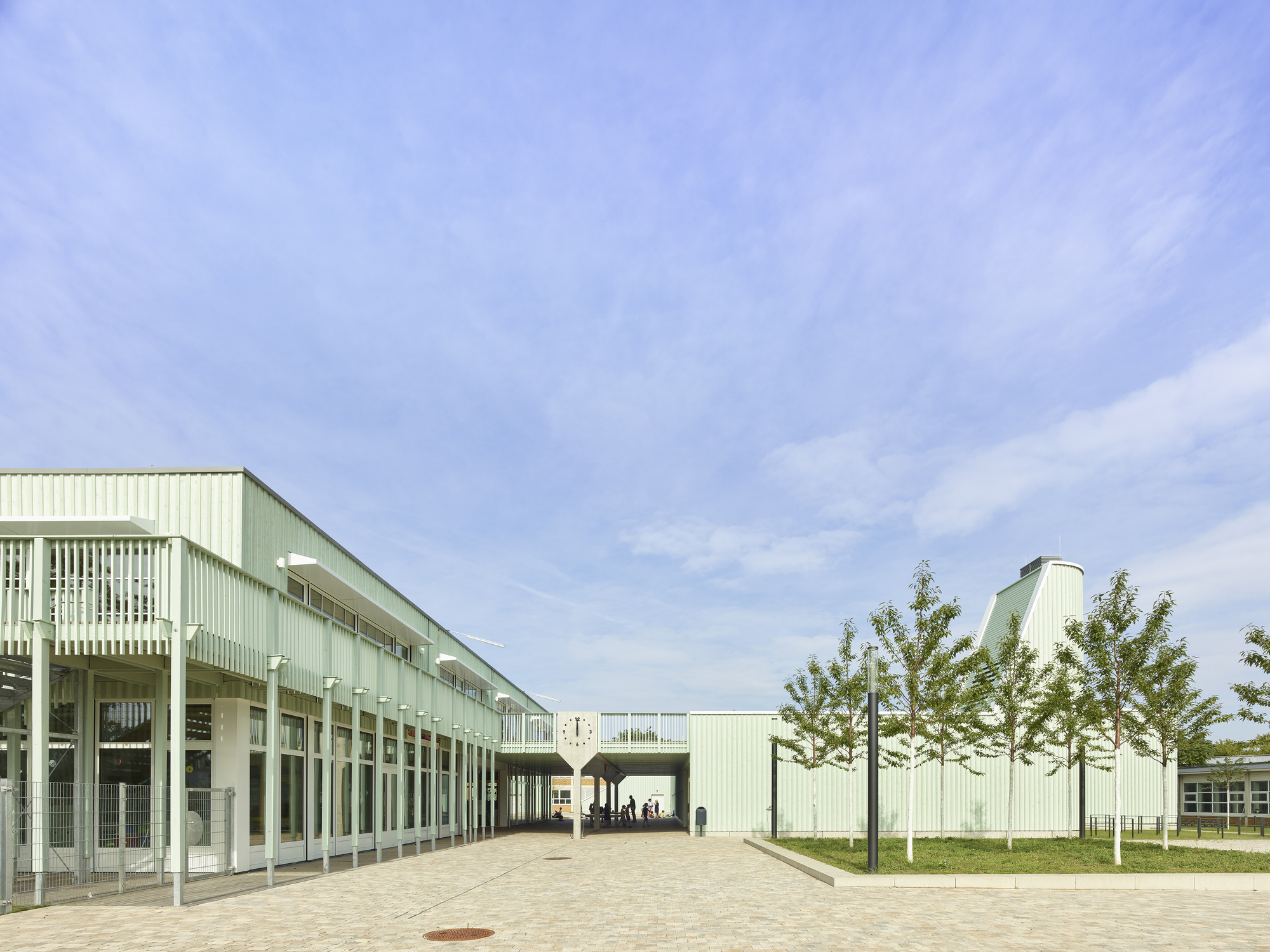 Escola Primária Franklin / LRO GmbH & Co. KG Free Architects BDA