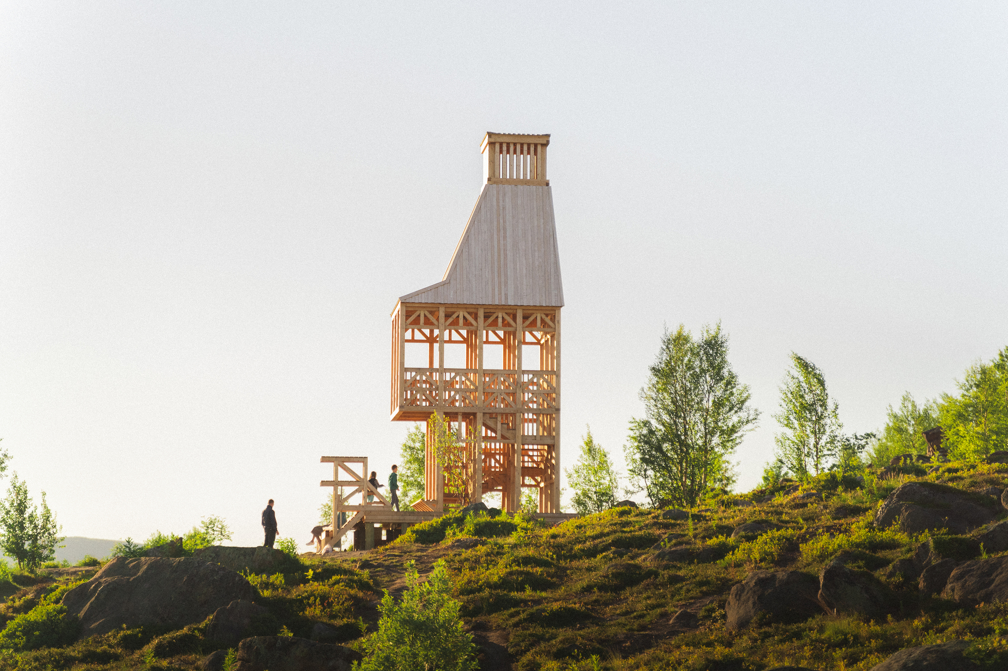 Mirante do Farol da Baía de Kola / Workshop de Arquitetura em Madeira de Evgeny Makarenko