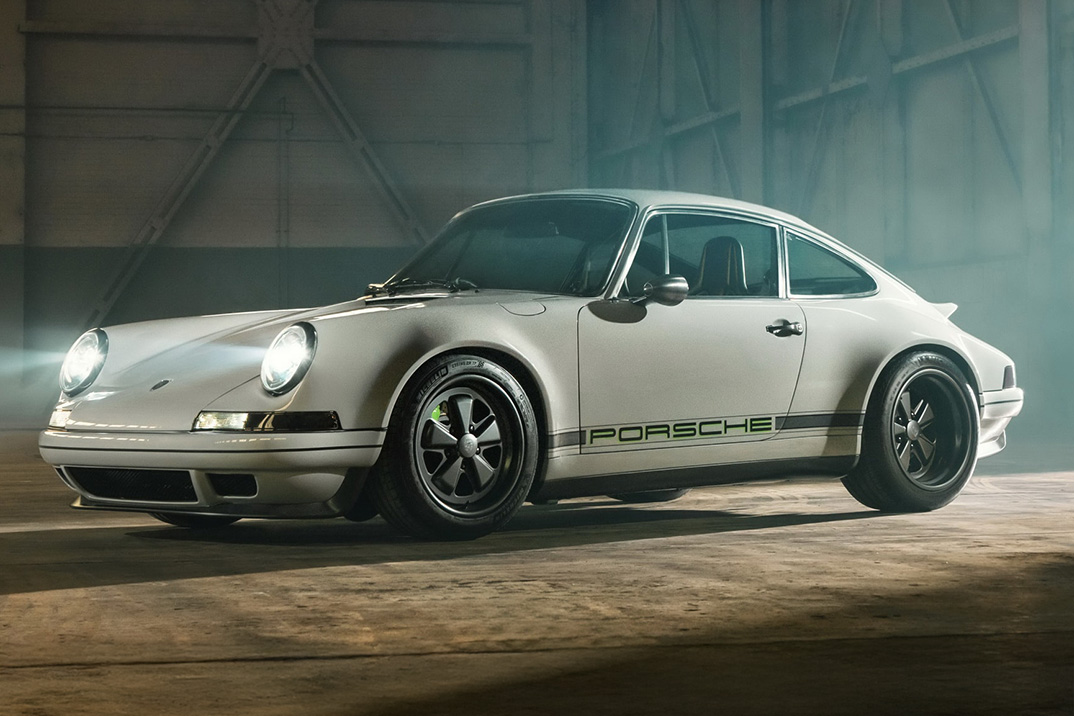 O Porsche 964 de carbono de Theon supera um GT3 moderno em relação potência-peso com menos potência