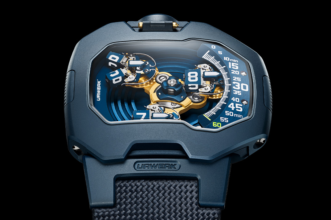 Urwerk retira seu UR-120 de saudação ao Vulcano com a Blue Planet Edition