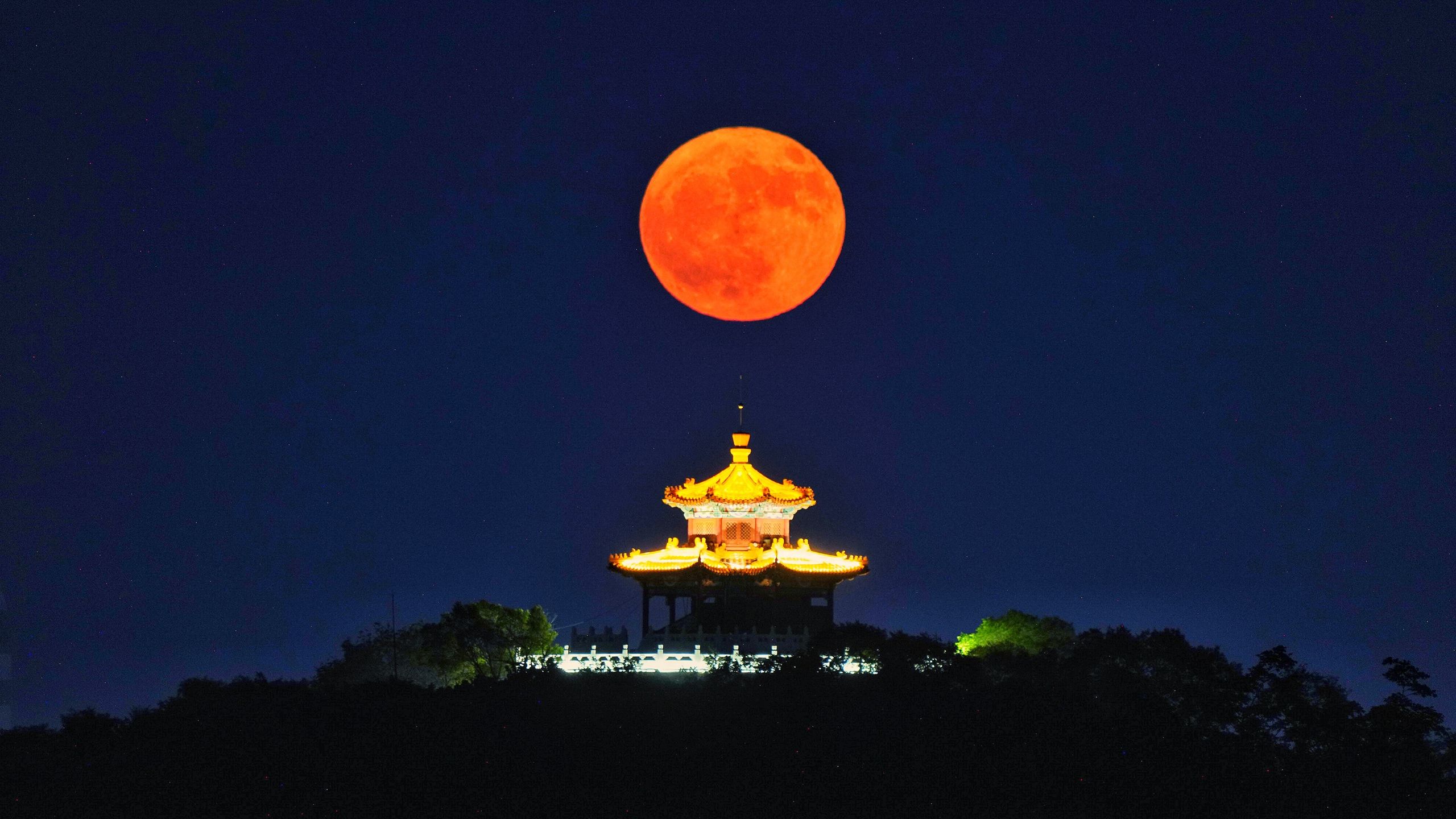 A Lua do Morango nasce em 29 de junho. Aqui está o que esperar da lua cheia de junho
