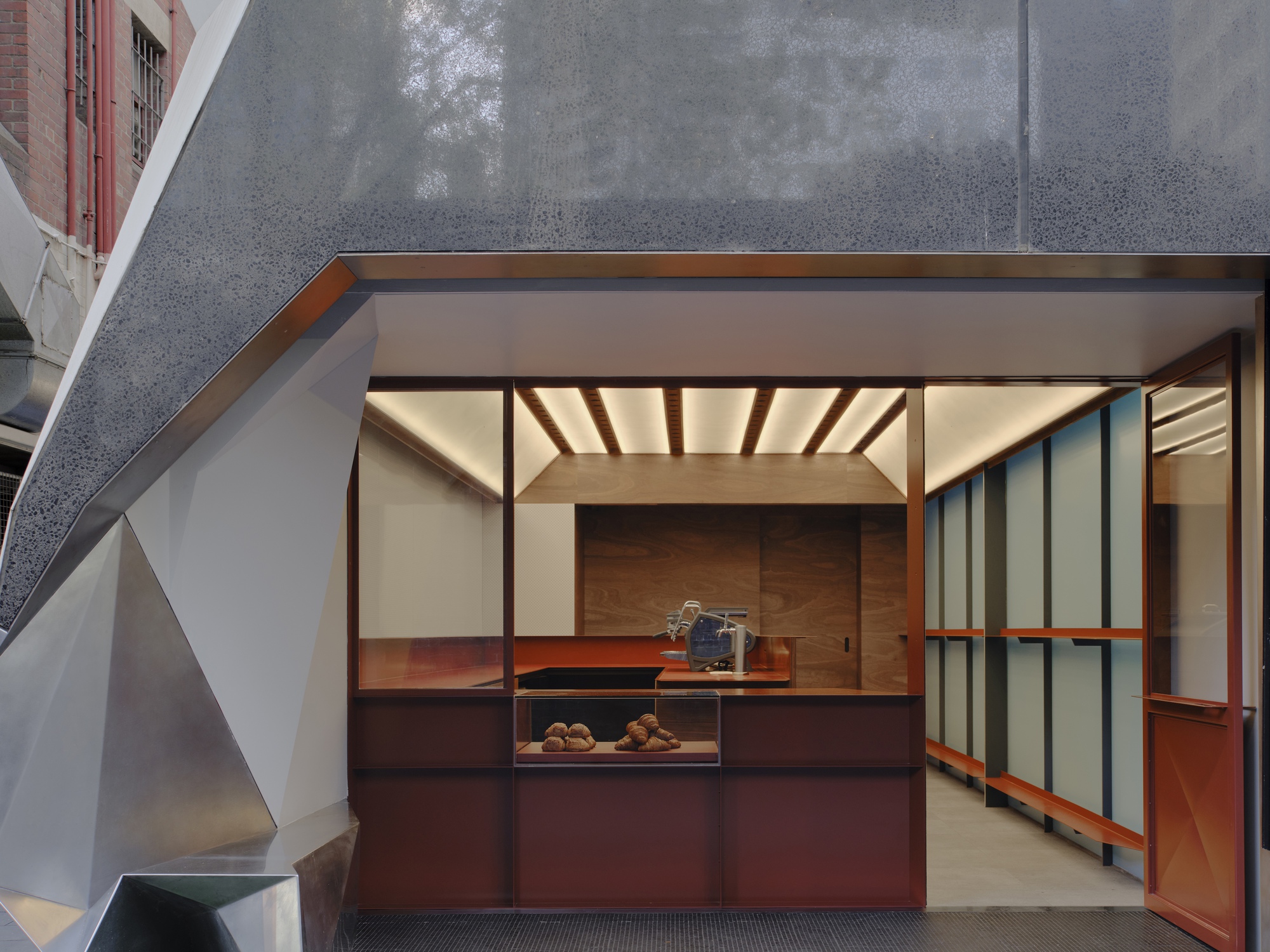 Palace Coffee / Kerry Kounnapis Arquitetura Prática