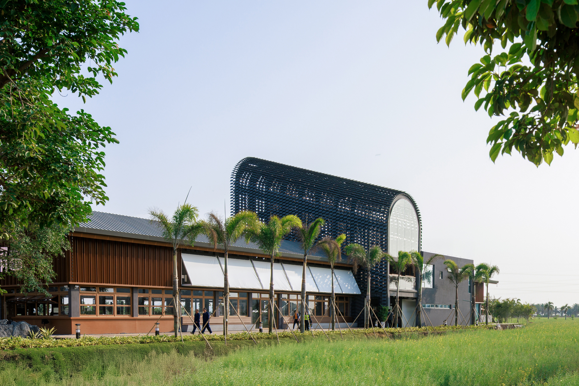 Restaurante Celeiro Zhuhai Chillong Dreamland / SHUISHI