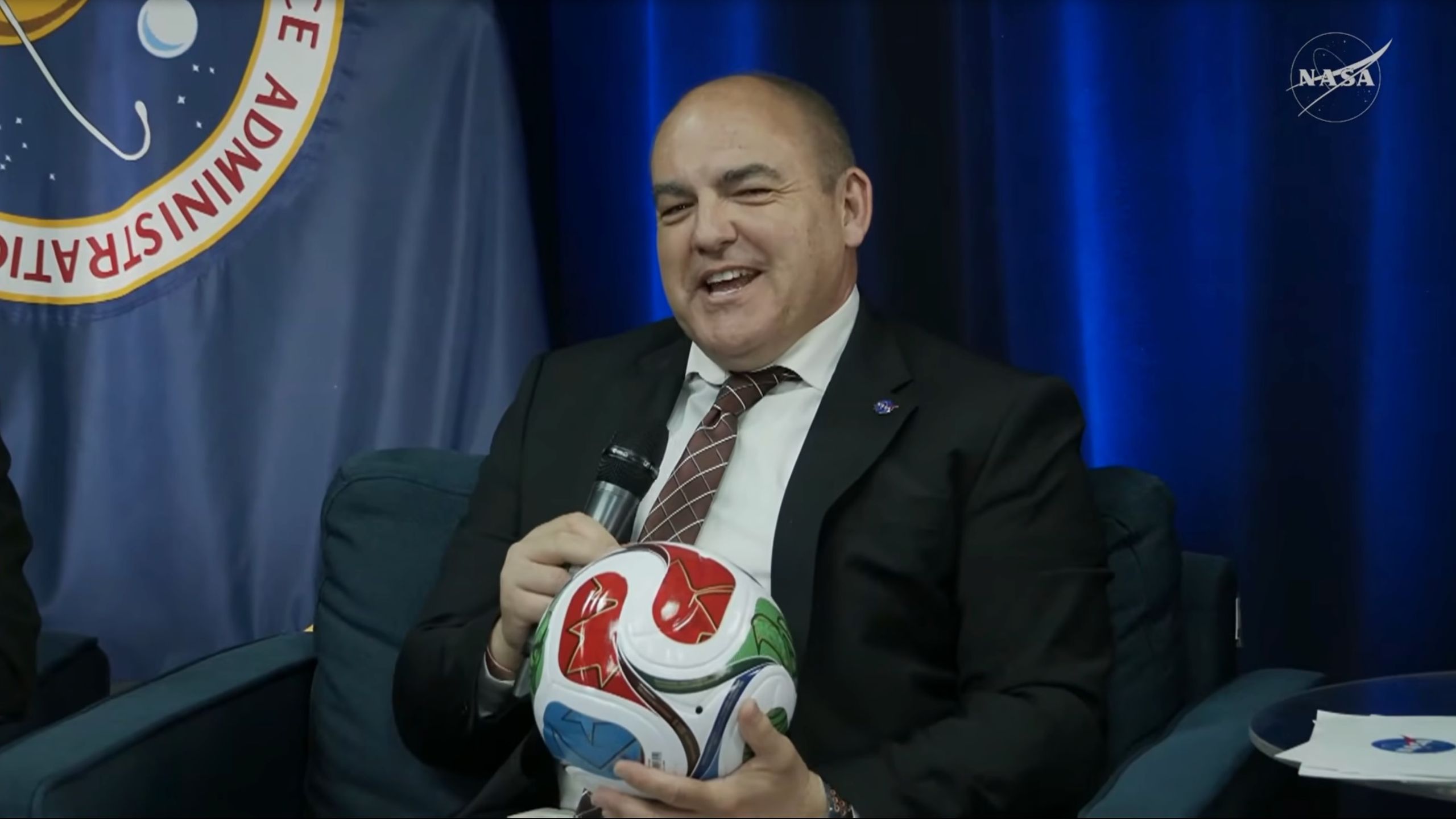NASA enviará uma bola de futebol para a lua – se os EUA vencerem a Copa do Mundo