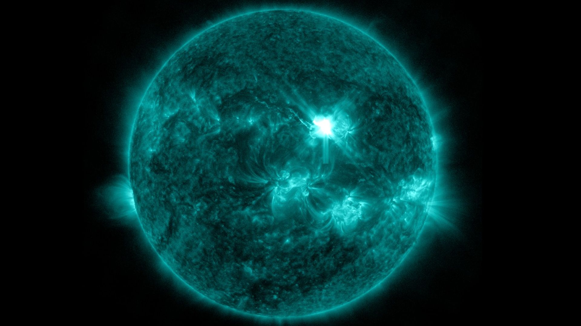 Sol desencadeia poderosa explosão solar de classe X e CME ligada à Terra que pode acender a aurora boreal no fim de semana de 4 de julho
