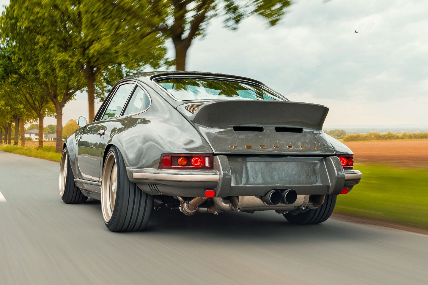 Nova cena GTclassic gatecrashes 964 restomod