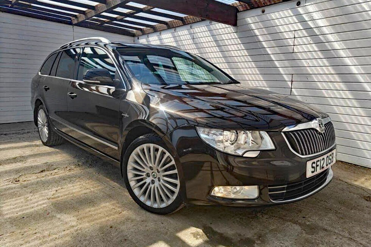 Skoda Soberbo 3.6 | Identificado