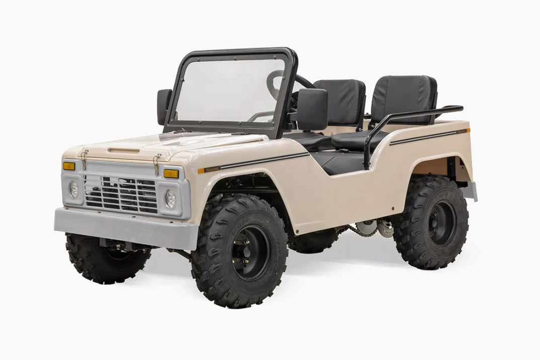 Massimo construiu um Bronco retrô do tamanho de um pintinho que rasga trilhas a 28 MPH