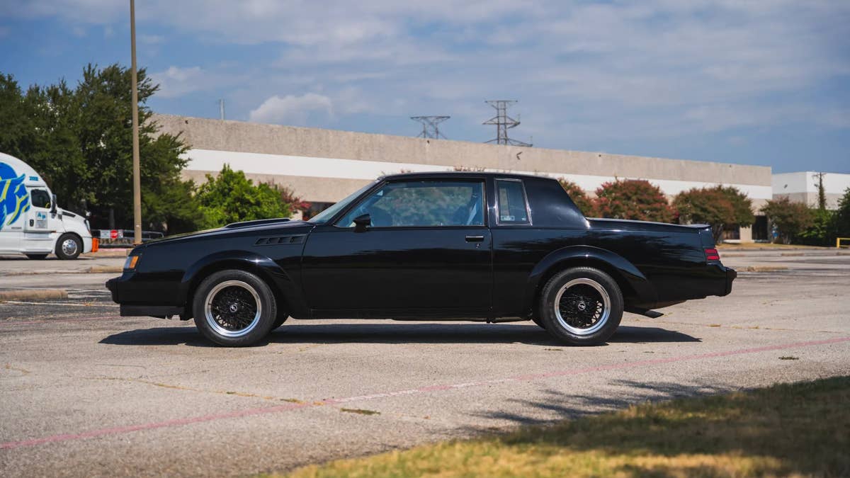 Buick GNX 1987 à venda com apenas 30 milhas é praticamente novo