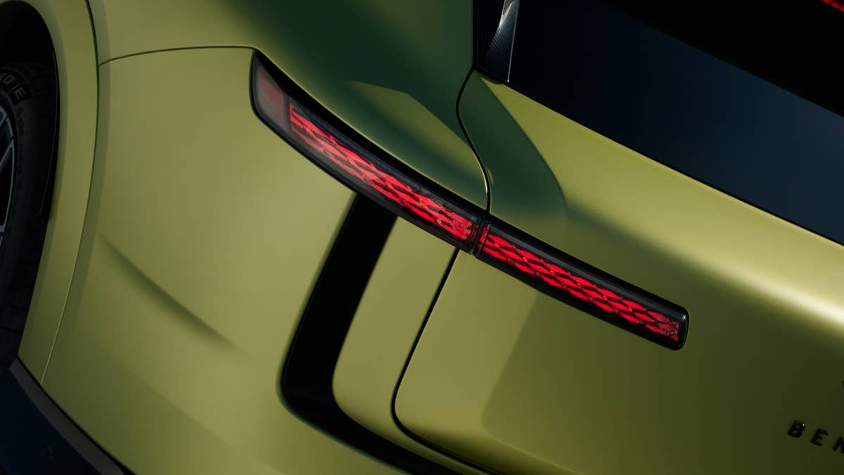 O primeiro EV da Bentley chegou com até 875 HP