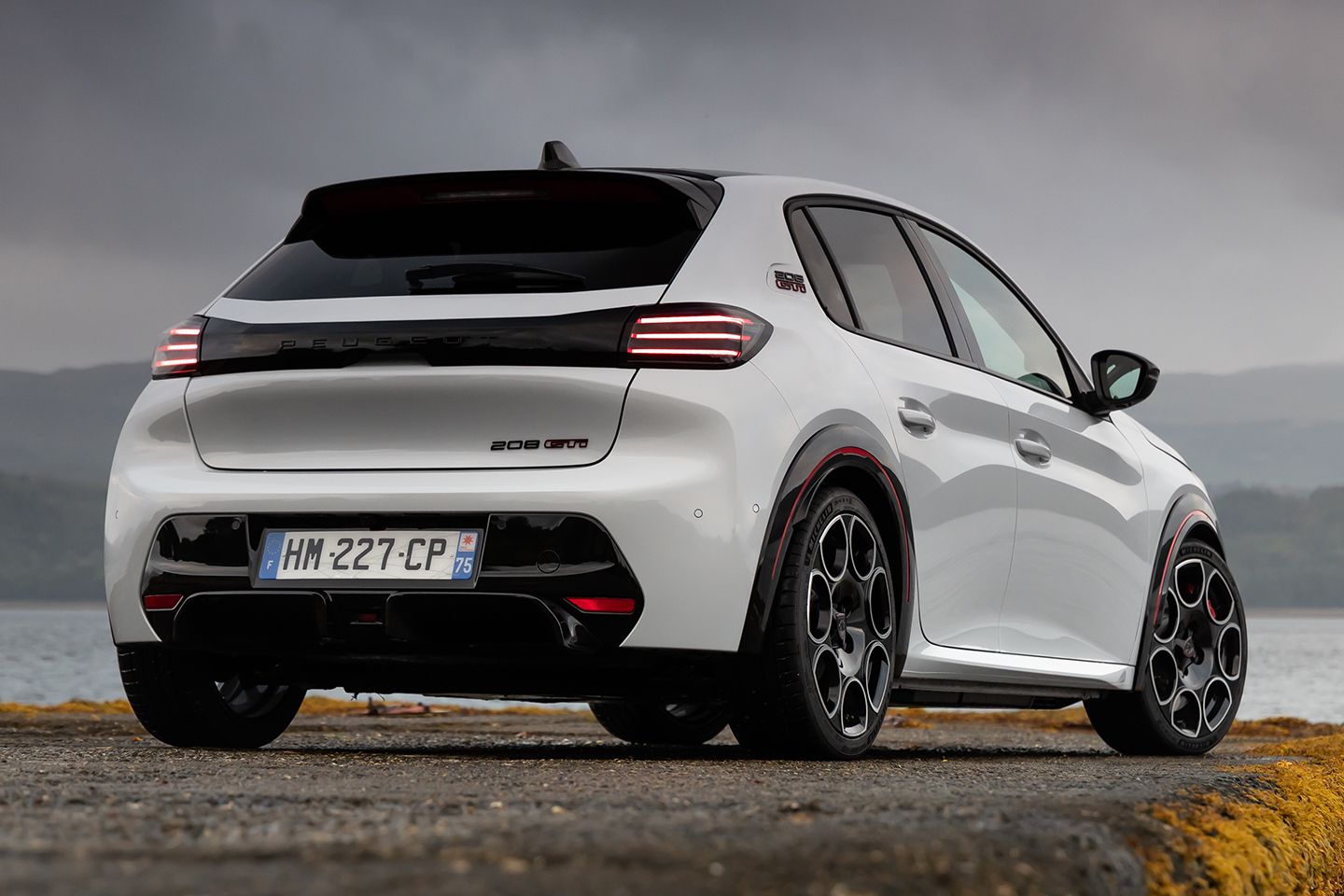 2026 Peugeot E-208 GTI | Revisão de pH