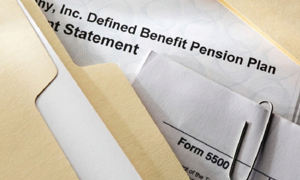 O IRS confirma que as contas 401 (h) podem pagar benefícios para trabalhadores ativos com idade de 59 anos e meio
