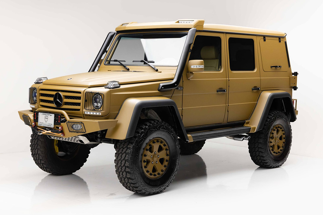 Este coiote Mercedes G500 de especificação militar anda nos mesmos eixos de portal que o 6×6 da AMG