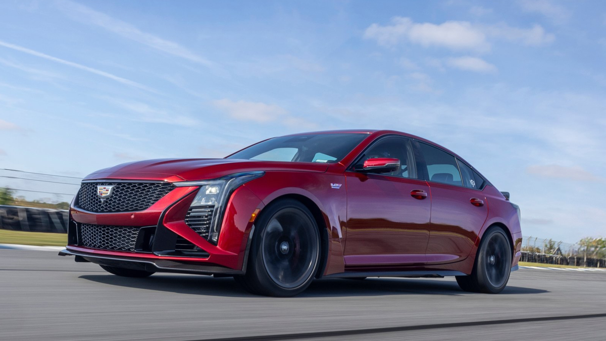 Alguns Cadillac CT5-V Blackwings tinham pacotes de US$ 18.000 com peças faltando