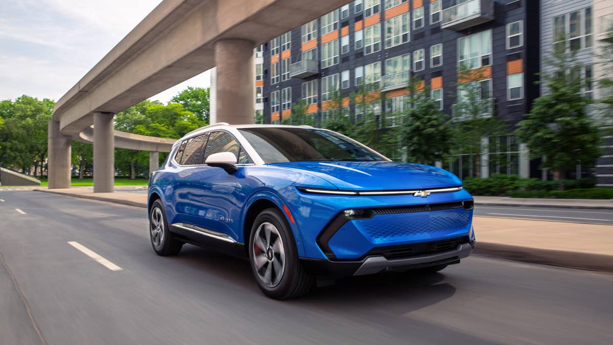 A queda dos veículos elétricos da GM está reduzindo as vendas, apesar da forte demanda por caminhões