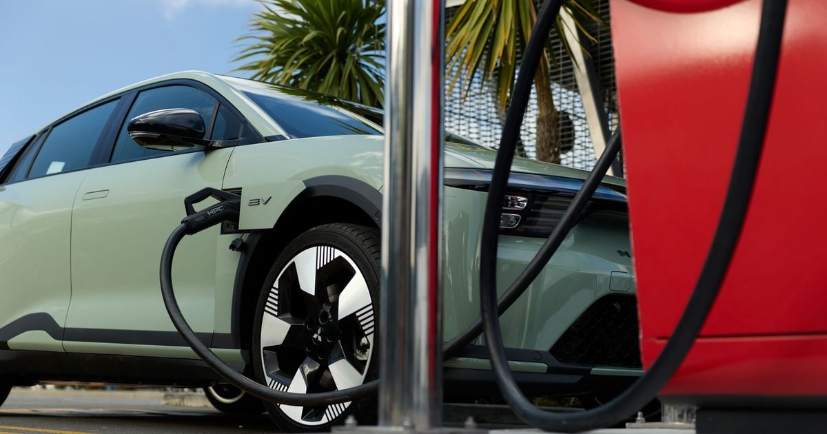 Mitsubishi defende alcance “aceitável” do novo EV contra rivais de condução mais longa