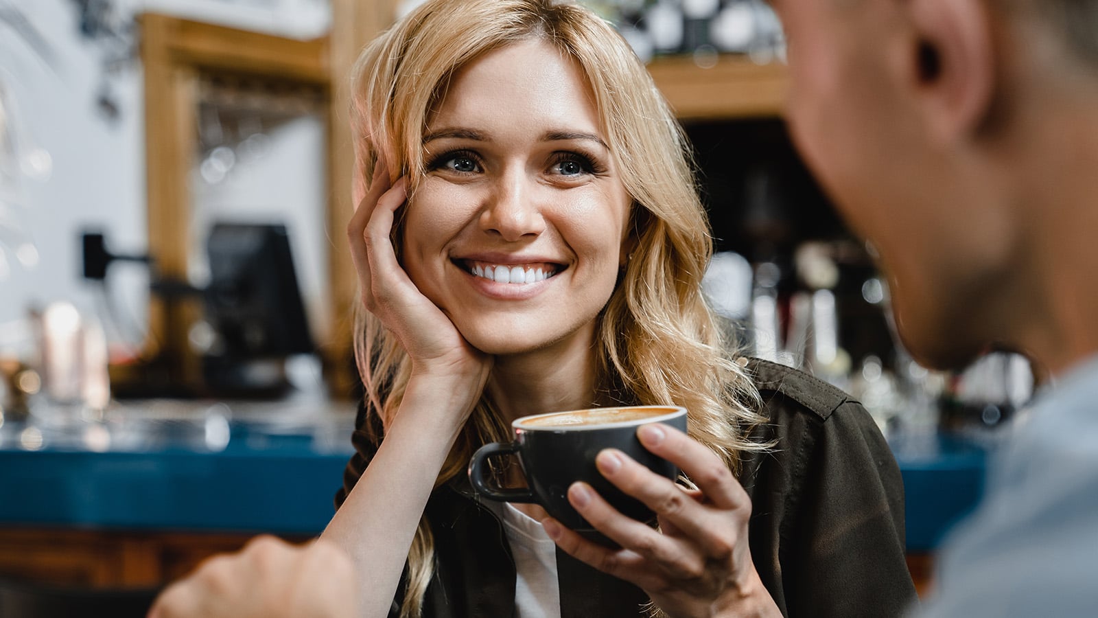 7 razões psicológicas pelas quais as mulheres consideram os homens casados ​​irresistíveis (e o que isso revela sobre a natureza humana)