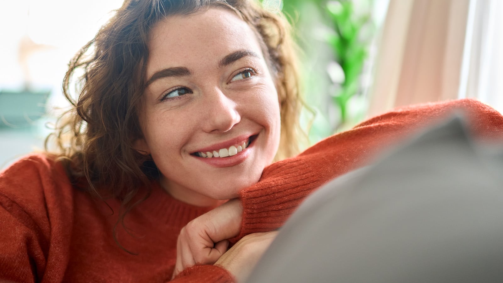 8 sinais de que você está silenciosamente se tornando mais seguro do que as pessoas que costumavam intimidar você