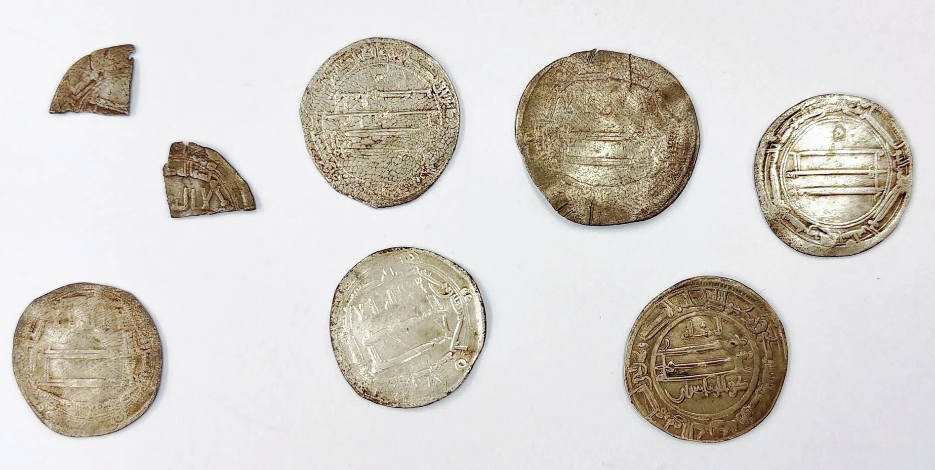 Moedas árabes medievais encontradas na Polônia – The History Blog